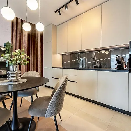 Lux 2 - With Garage And Balcony * 자다르