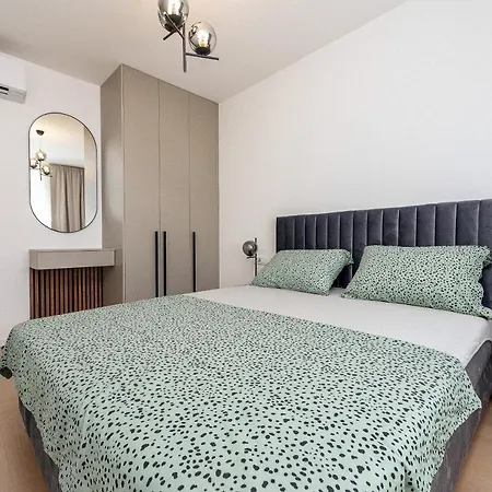 Lux 2 - With Garage And Balcony 자다르