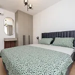 Lux 2 - With Garage And Balcony Zadar