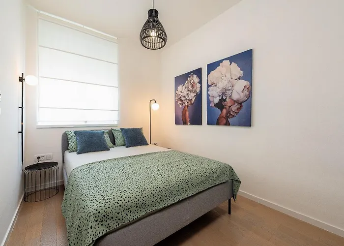 Lux 2 - With Garage And Balcony 아파트 자다르