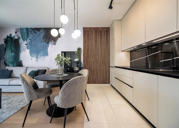 아파트 Lux 2 - With Garage And Balcony