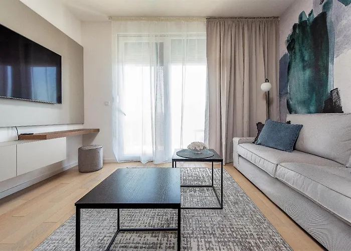 Lux 2 - With Garage And Balcony 아파트